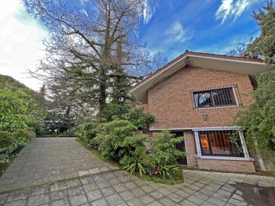 Casa ID.3069 - VENTA CASA 4 DORMITORIOS PLAYA MANSA - PUNTA DEL ESTE