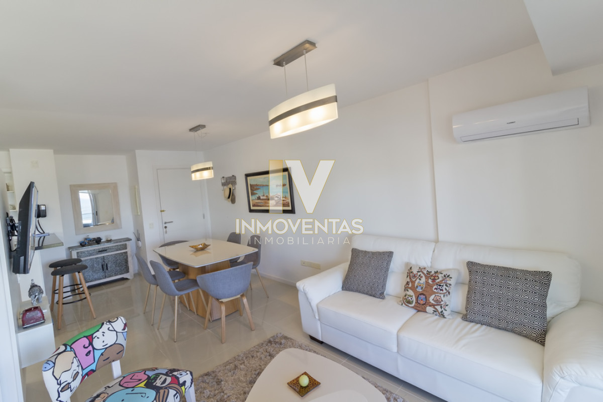 Apartamento ID.4658 - Apartamento en venta y alquiler en Brava Punta del Este, 2 dormitorios, 2 baños