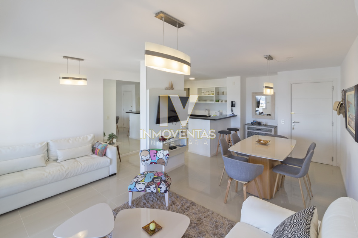 Apartamento ID.4658 - Apartamento en venta y alquiler en Brava Punta del Este, 2 dormitorios, 2 baños