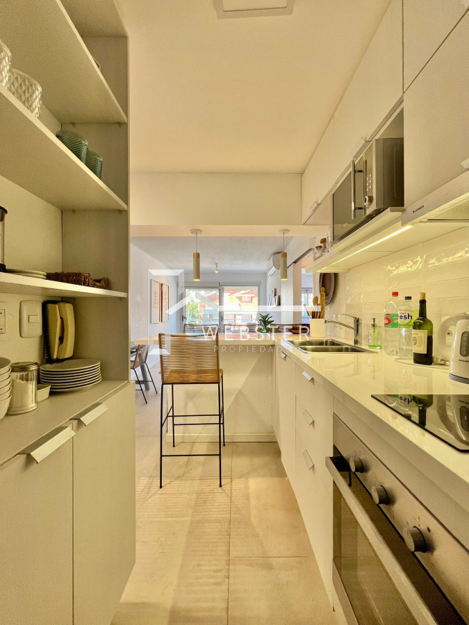 Apartamento ID.2129 - Alquiler invernal de 2 dormitorios reciclado en Peninsula 