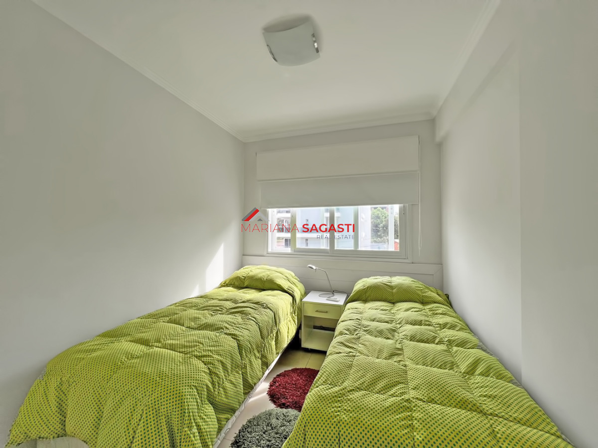 Apartamento ID.3825 - Apartamento en venta y alquiler en Brava Punta del Este, 3 dormitorios, 2 baños