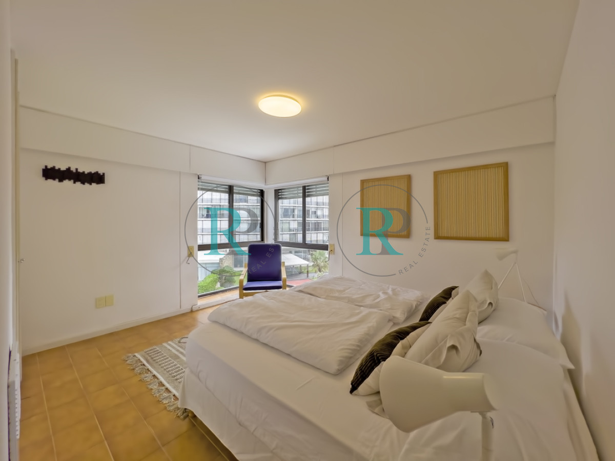 Apartamento ID.879 - espectacular Vista al mar, 4 DORM + DEPENDENCIA