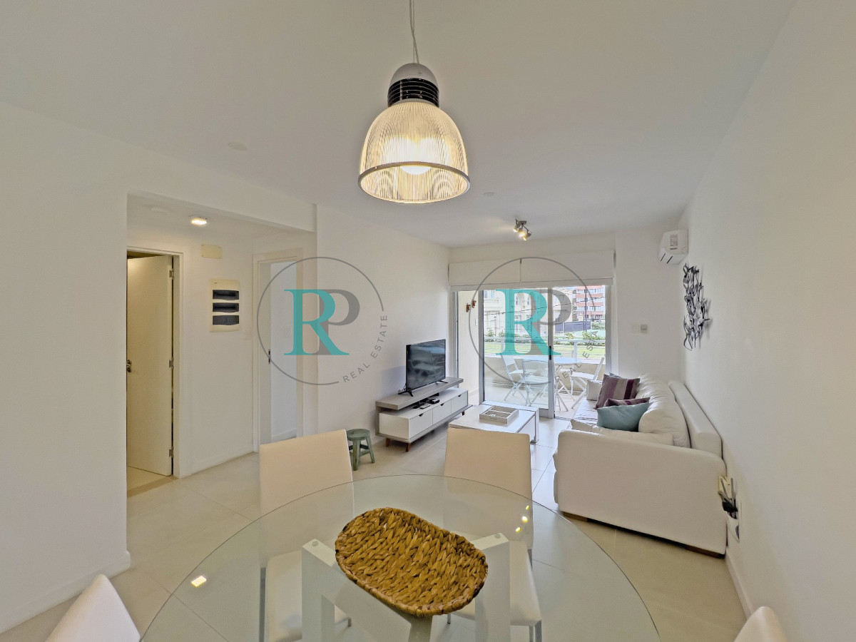 Apartamento ID.2519 - VENTA APARTAMENTO 1 DORMITORIO PLAYA MANSA PUNTA DEL ESTE
