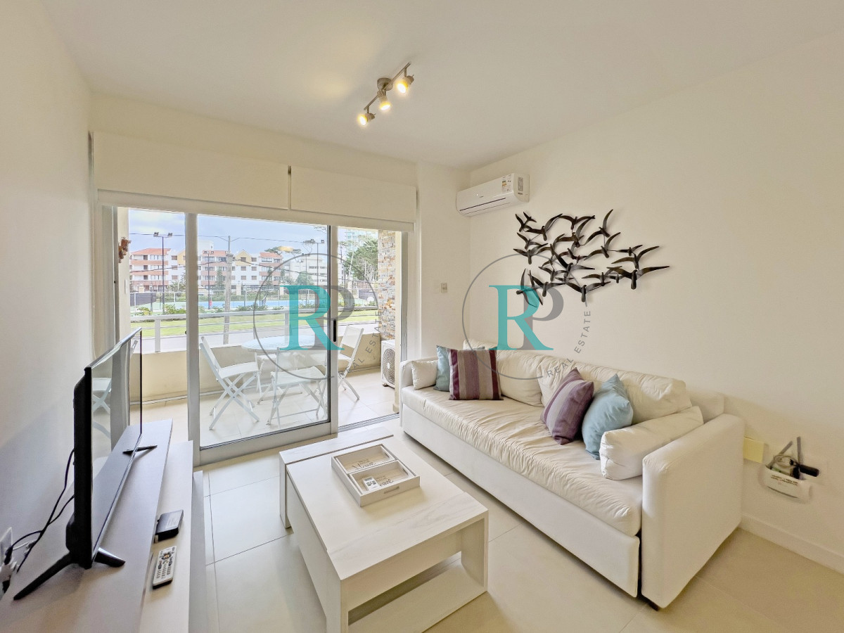 Apartamento ID.2519 - VENTA APARTAMENTO 1 DORMITORIO PLAYA MANSA PUNTA DEL ESTE