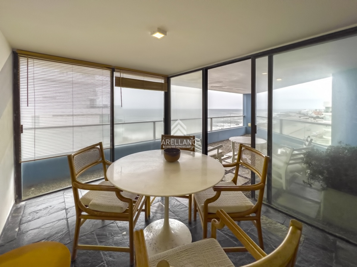 Apartamento ID.5825 - Venta apartamento Península Punta del Este, 4 dormitorios, 5 baños