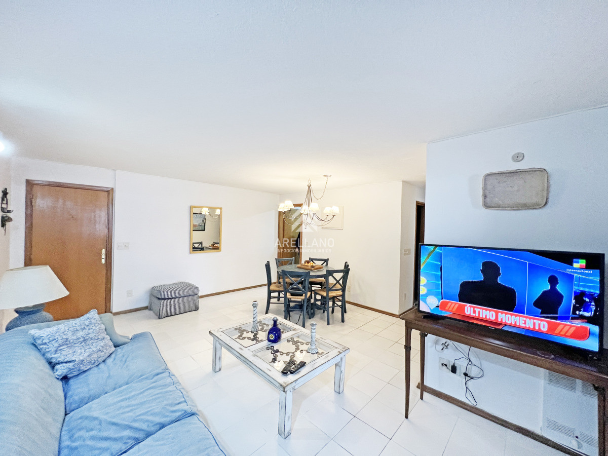 Apartamento ID.5619 - Venta Apartamento 2 Dormitorios Playa brava  Punta del Este