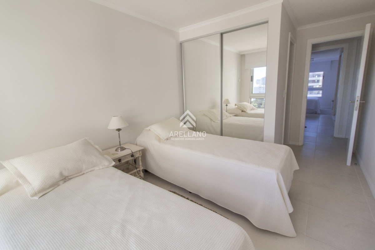 Apartamento ID.5658 - Venta apartamento 3 dormitorios 3 baños 