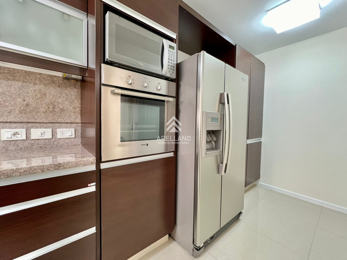Apartamento ID.4189 - Apartamento en venta y alquiler en Brava Punta del Este, 3 dormitorios, 4 baños