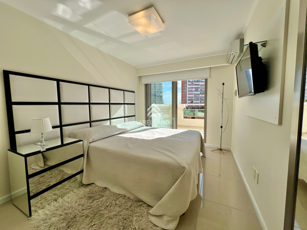 Apartamento ID.4189 - Apartamento en venta y alquiler en Brava Punta del Este, 3 dormitorios, 4 baños