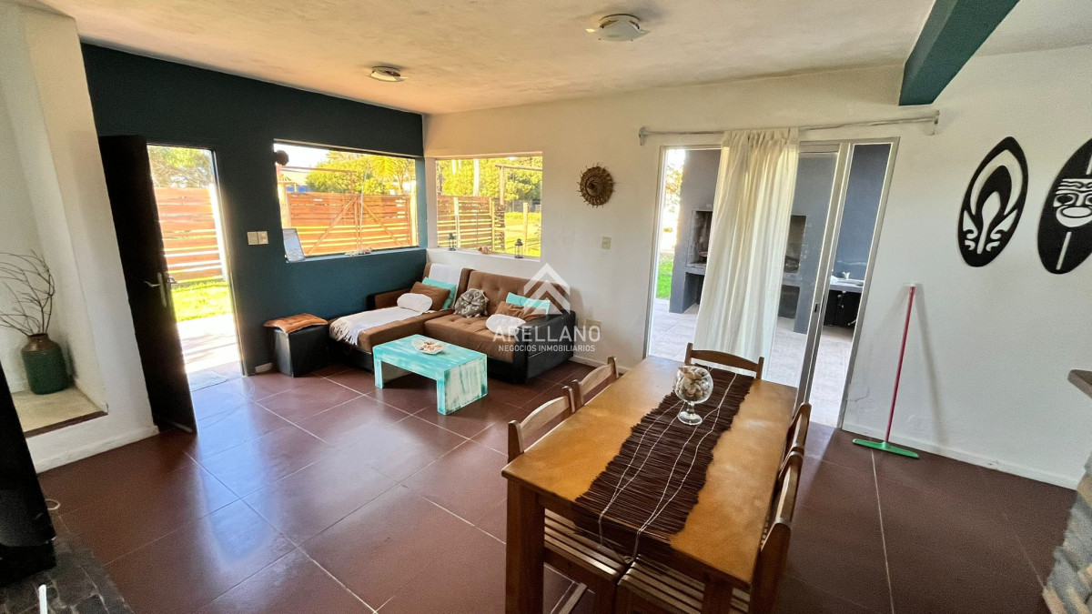 Casa ID.3974 - Venta Casa 2 dormitorios moderna con vista al mar 