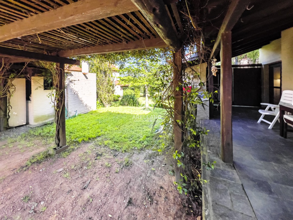 Casa ID.4369 - Casa en venta en Barrio privado