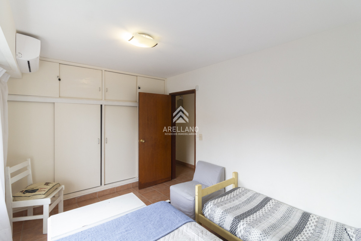 Casa ID.5386 - Venta Casa 4 dormitorios 