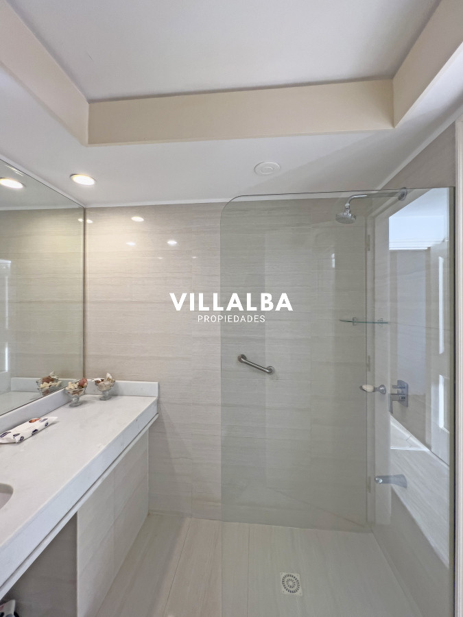 Apartamento ID.3614 - VENTA APARTAMENTO 3 DORMITORIOS PUERTO PUNTA DEL ESTE