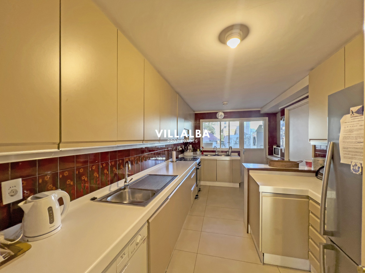 Apartamento ID.3614 - VENTA APARTAMENTO 3 DORMITORIOS PUERTO PUNTA DEL ESTE