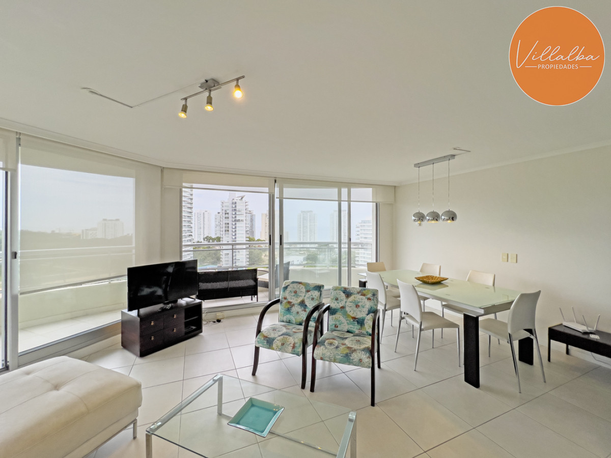 Apartamento ID.3689 - Venta Apartamento 3 Dormitorios Playa Brava Punta del Este
