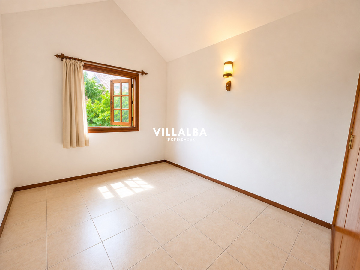 Casa ID.4763 - Excelente oportunidad en Playa Mansa