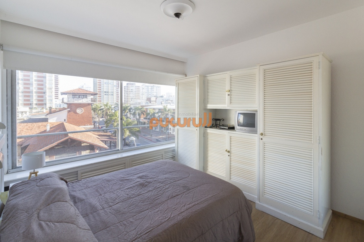 Apartamento ID.2455 - Apartamento en venta en Península Punta del Este, 2 dormitorios, 2 baños