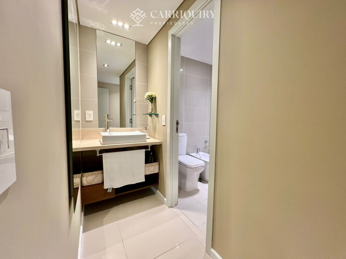 Apartamento ID.8378/Apartamento-en-venta-de-3-dormitorios-en-Forest-Tower-,-Punta-del-este- - Amplio apartamento de 3 dormitorios con amenities 