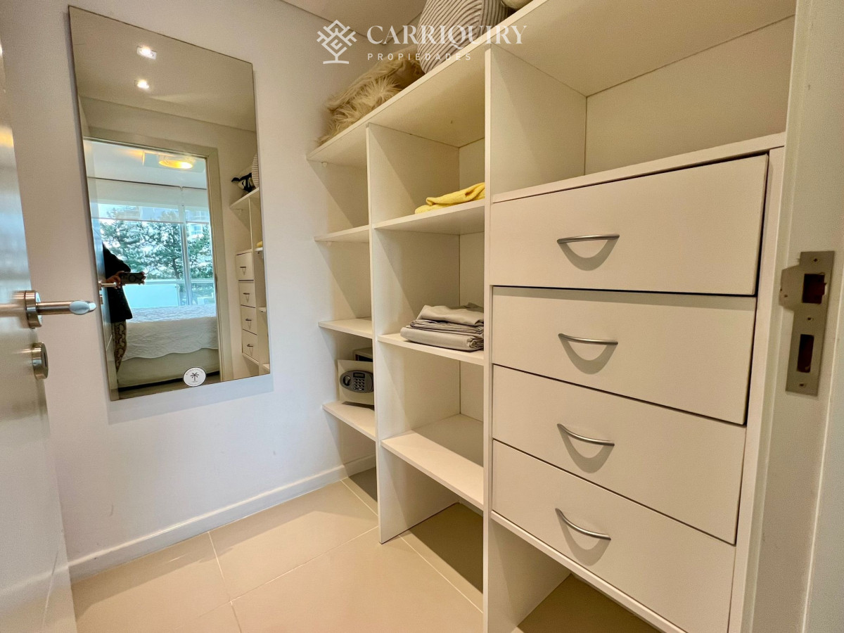 Apartamento ID.8378/Apartamento-en-venta-de-3-dormitorios-en-Forest-Tower-,-Punta-del-este- - Amplio apartamento de 3 dormitorios con amenities 