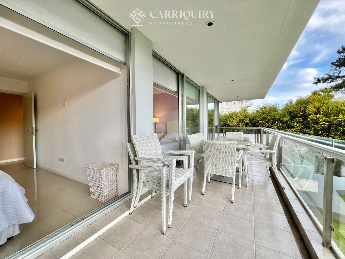 Apartamento ID.8378/Apartamento-en-venta-de-3-dormitorios-en-Forest-Tower-,-Punta-del-este- - Amplio apartamento de 3 dormitorios con amenities 