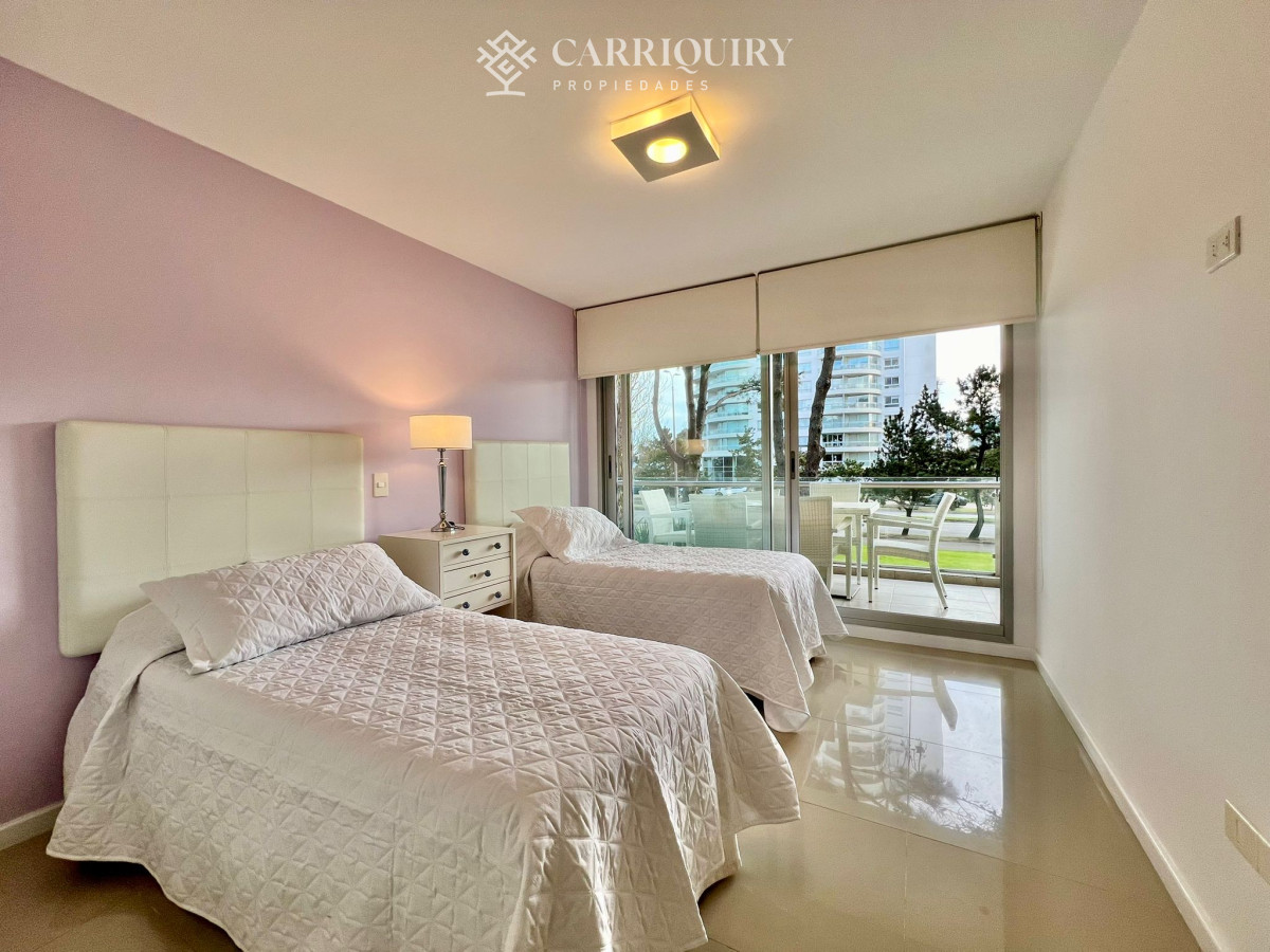 Apartamento ID.8378/Apartamento-en-venta-de-3-dormitorios-en-Forest-Tower-,-Punta-del-este- - Amplio apartamento de 3 dormitorios con amenities 