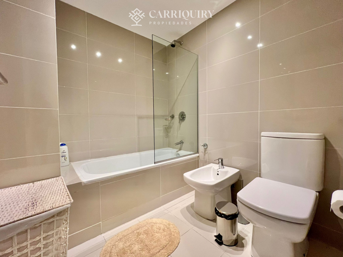 Apartamento ID.8378/Apartamento-en-venta-de-3-dormitorios-en-Forest-Tower-,-Punta-del-este- - Amplio apartamento de 3 dormitorios con amenities 