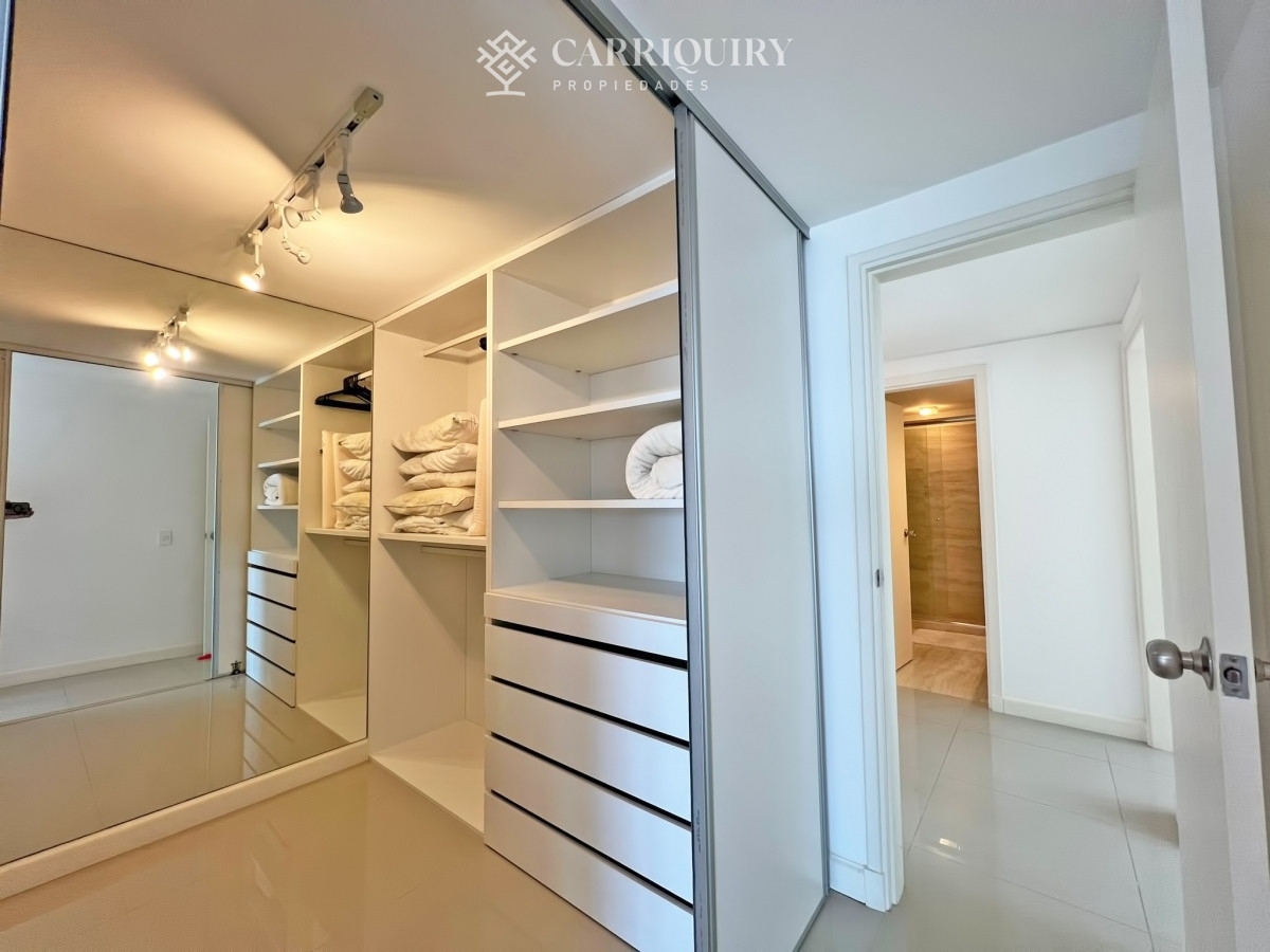 Apartamento ID.9438/Departamento-en-venta-en-Arenas-Blancas-con-vista-al-mar. - Frente al mar, reciclado en torre de gran categoría en venta 