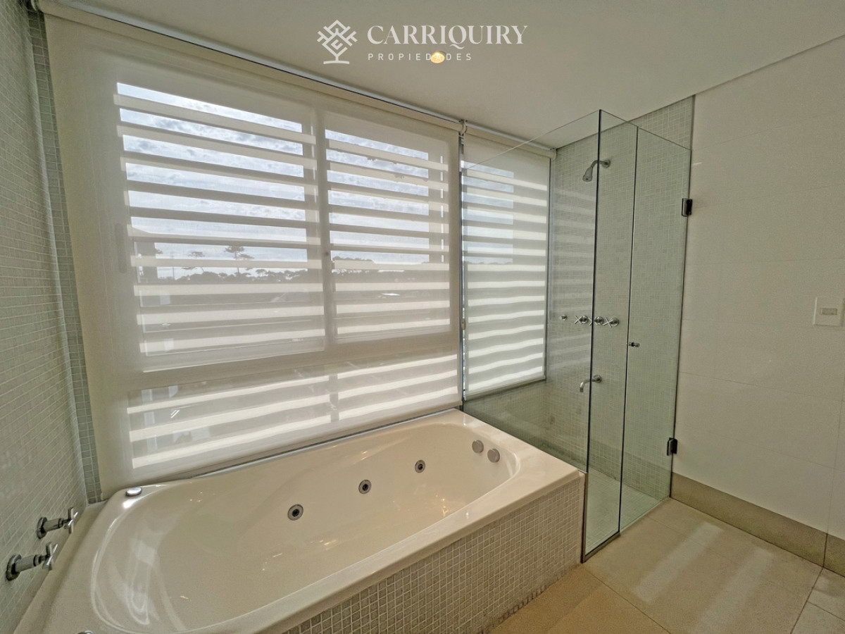 Apartamento ID.9725 - APARTAMENTO PENTHOUSE BRAVA 28  2 DORMITORIOS PUNTA DEL ESTE PLAYA BRAVA