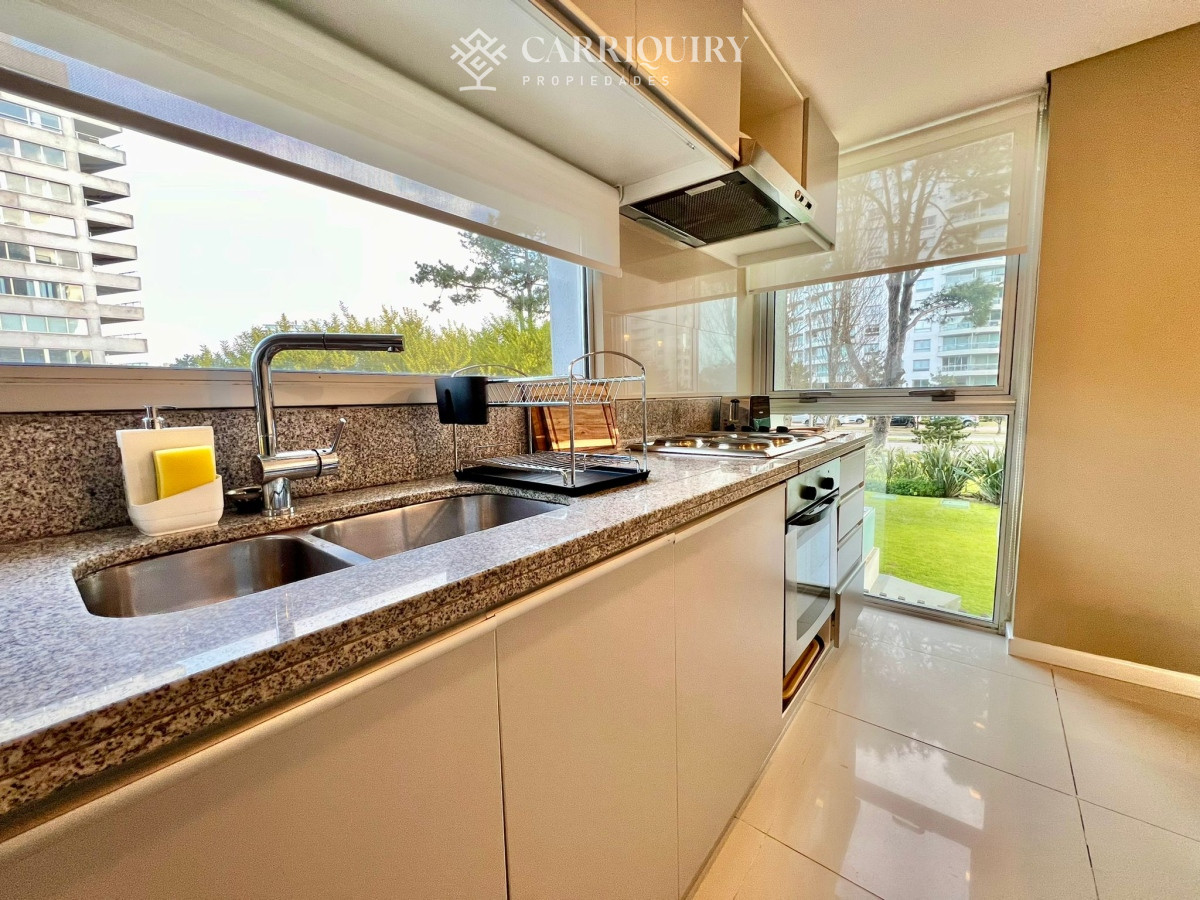 Apartamento ID.8378/Apartamento-en-venta-de-3-dormitorios-en-Forest-Tower-,-Punta-del-este- - Amplio apartamento de 3 dormitorios con amenities 