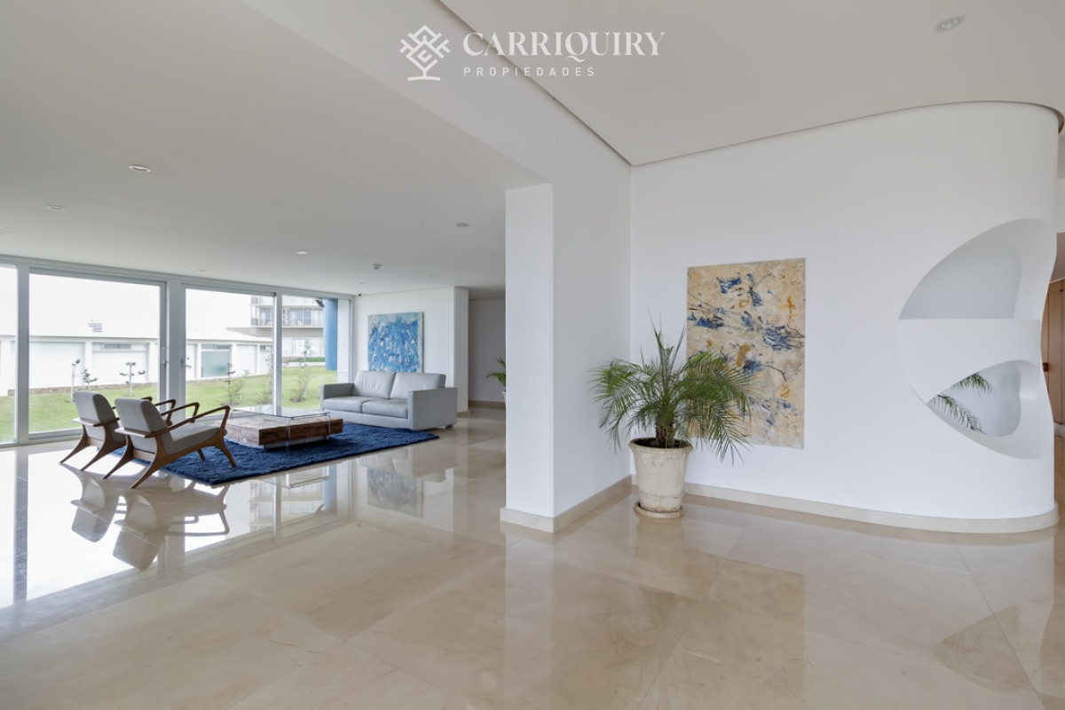 Apartamento ID.9438 - Frente al mar, reciclado en torre de gran categoría en venta 