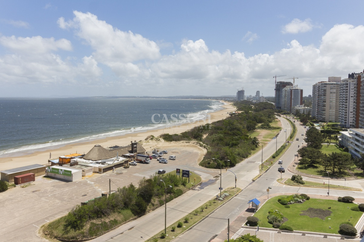Apartamento ID.2603 -  En Venta primera linea mansa
