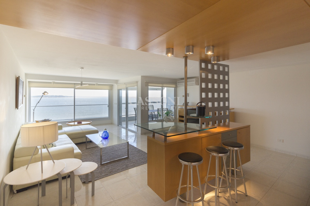 Apartamento ID.2603 -  En Venta primera linea mansa