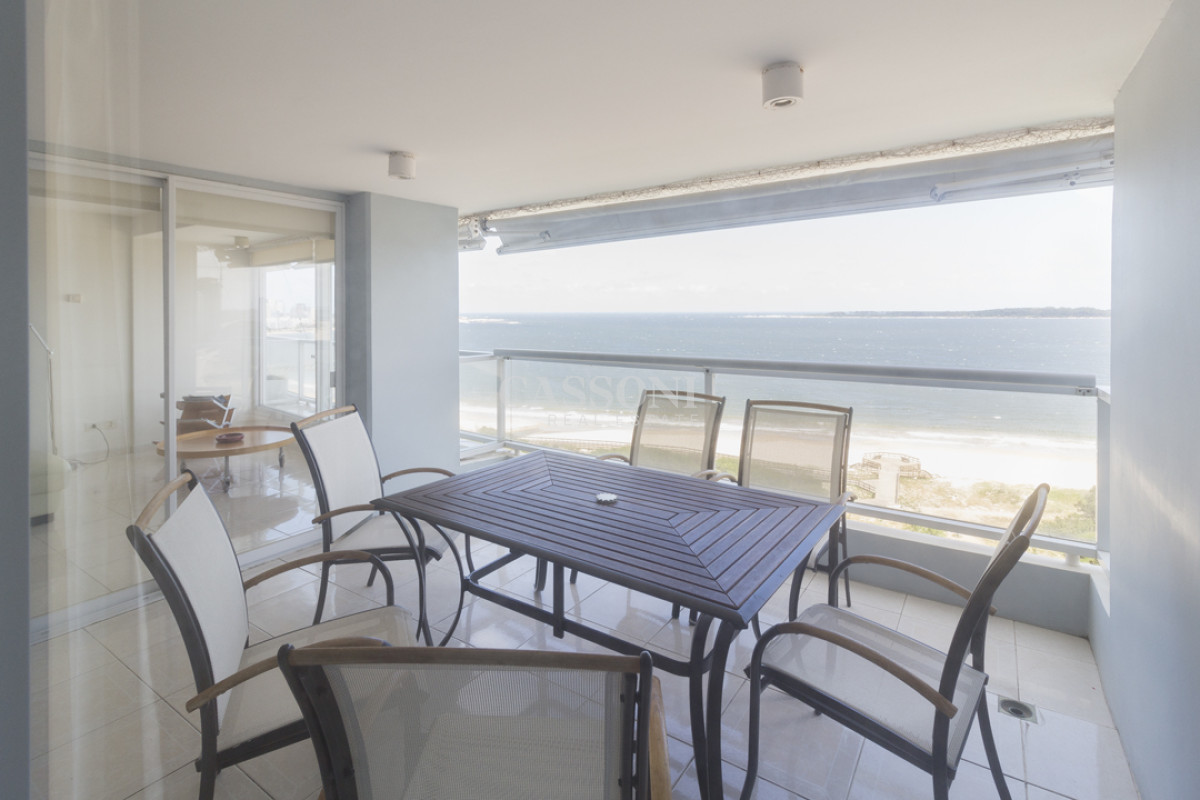 Apartamento ID.2603 -  En Venta primera linea mansa