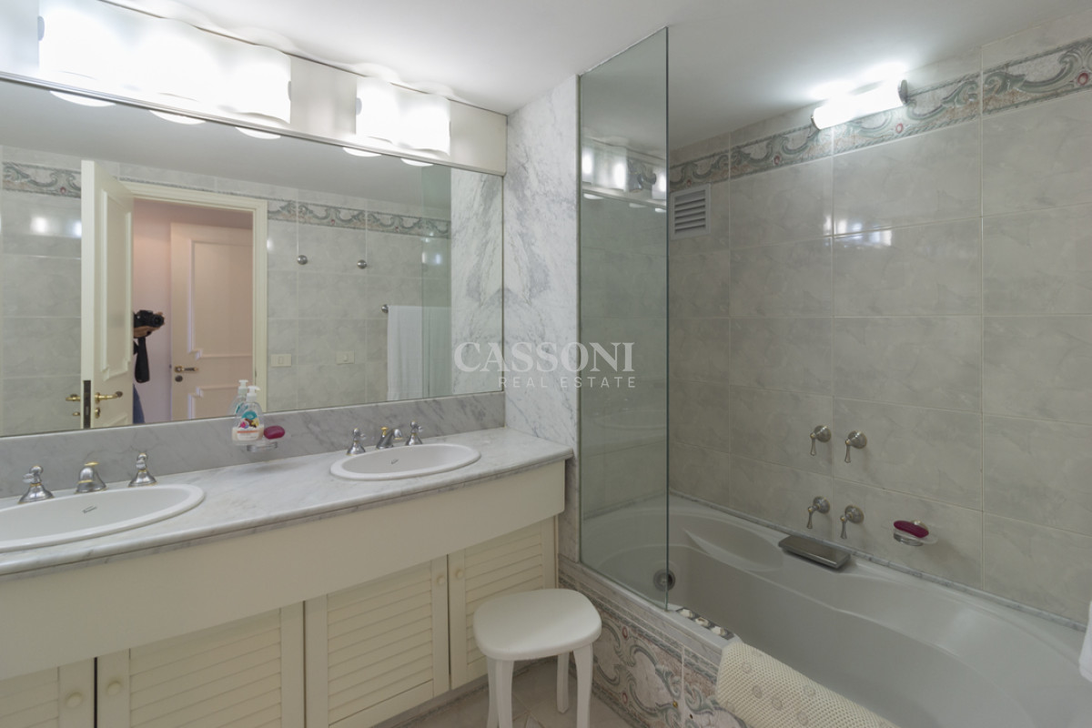 Apartamento ID.2603 -  En Venta primera linea mansa