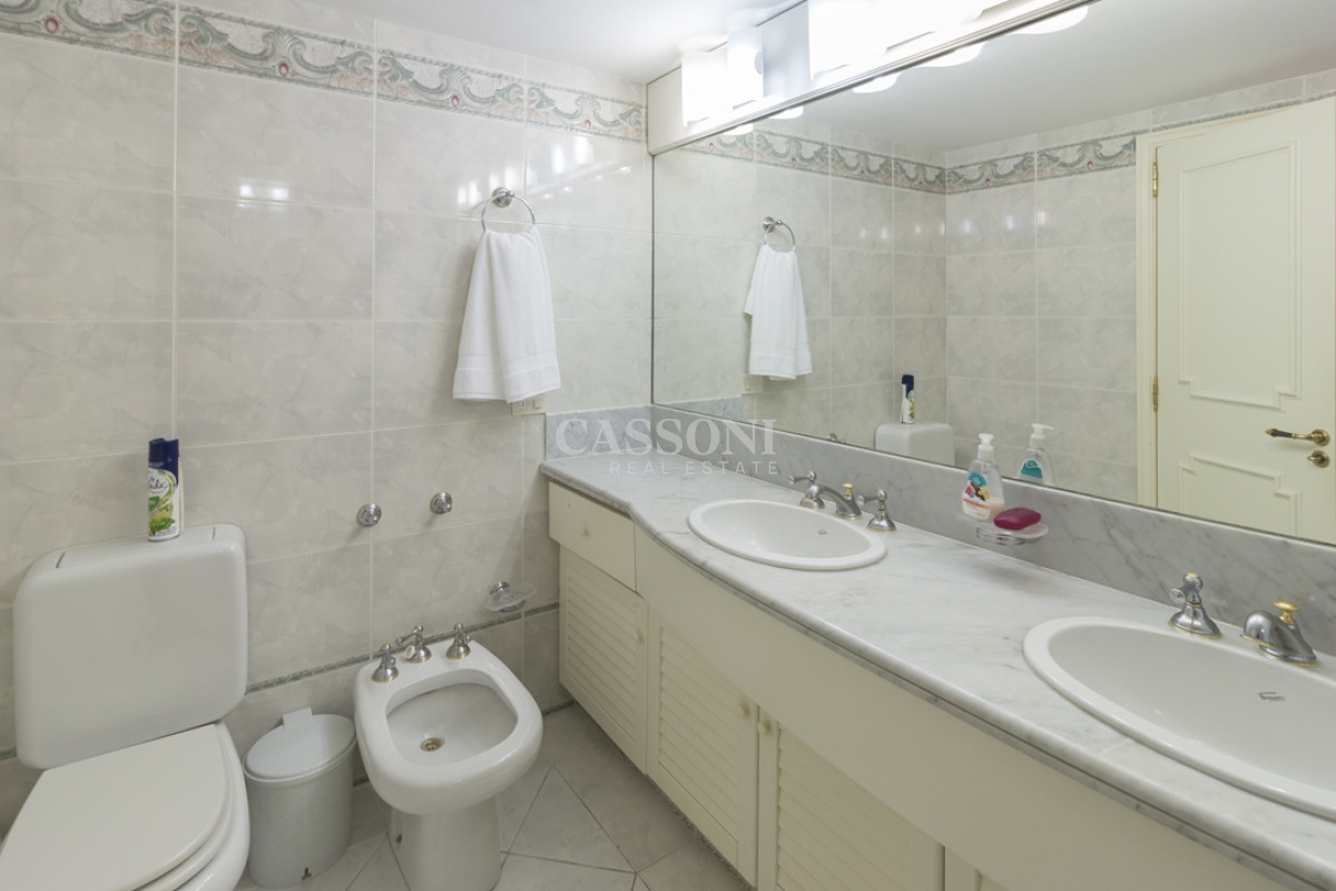 Apartamento ID.2603 -  En Venta primera linea mansa