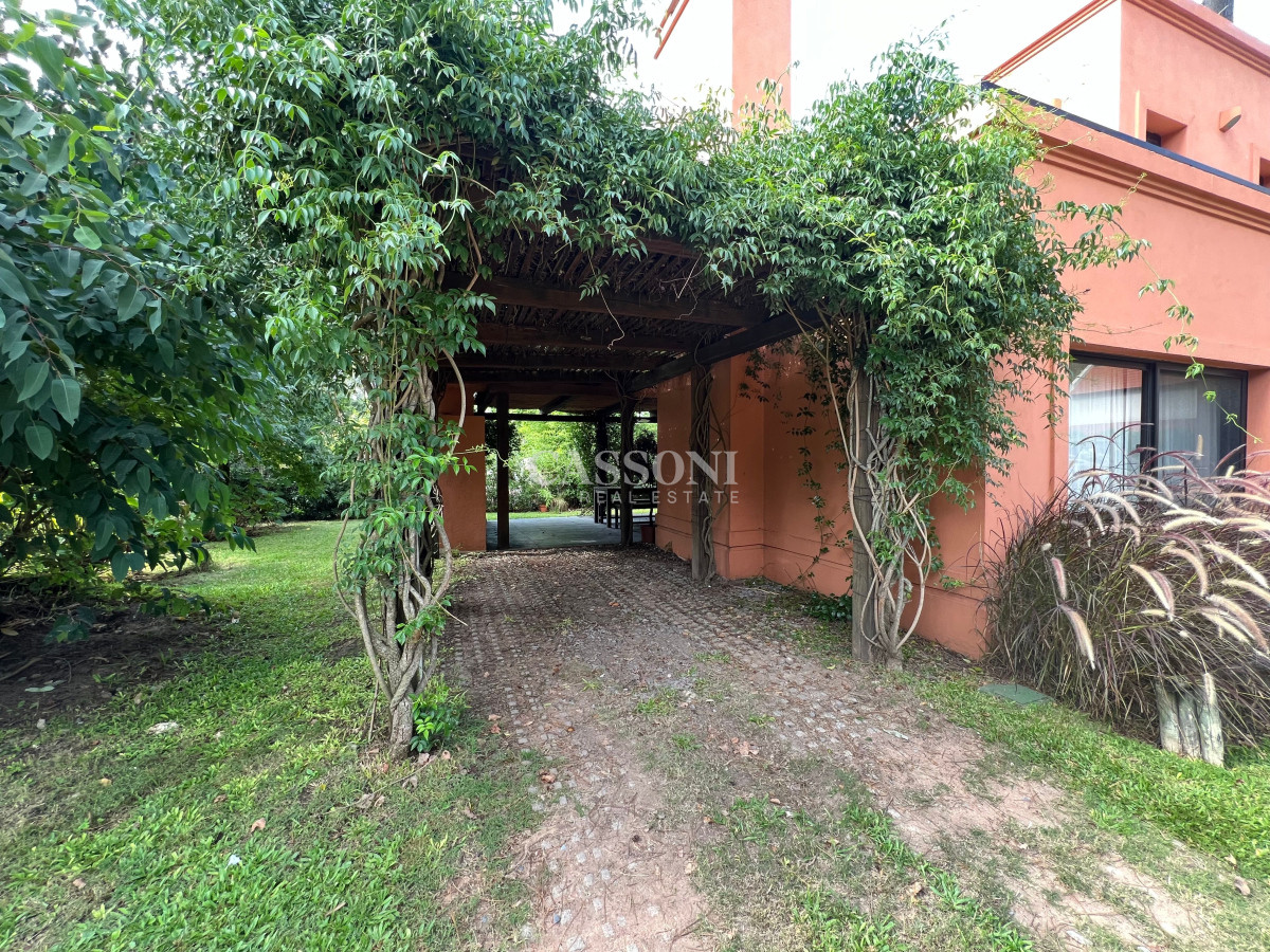 Casa ID.4170 - Alquiler anual y venta casa 2 dormitorios en Barrio privado