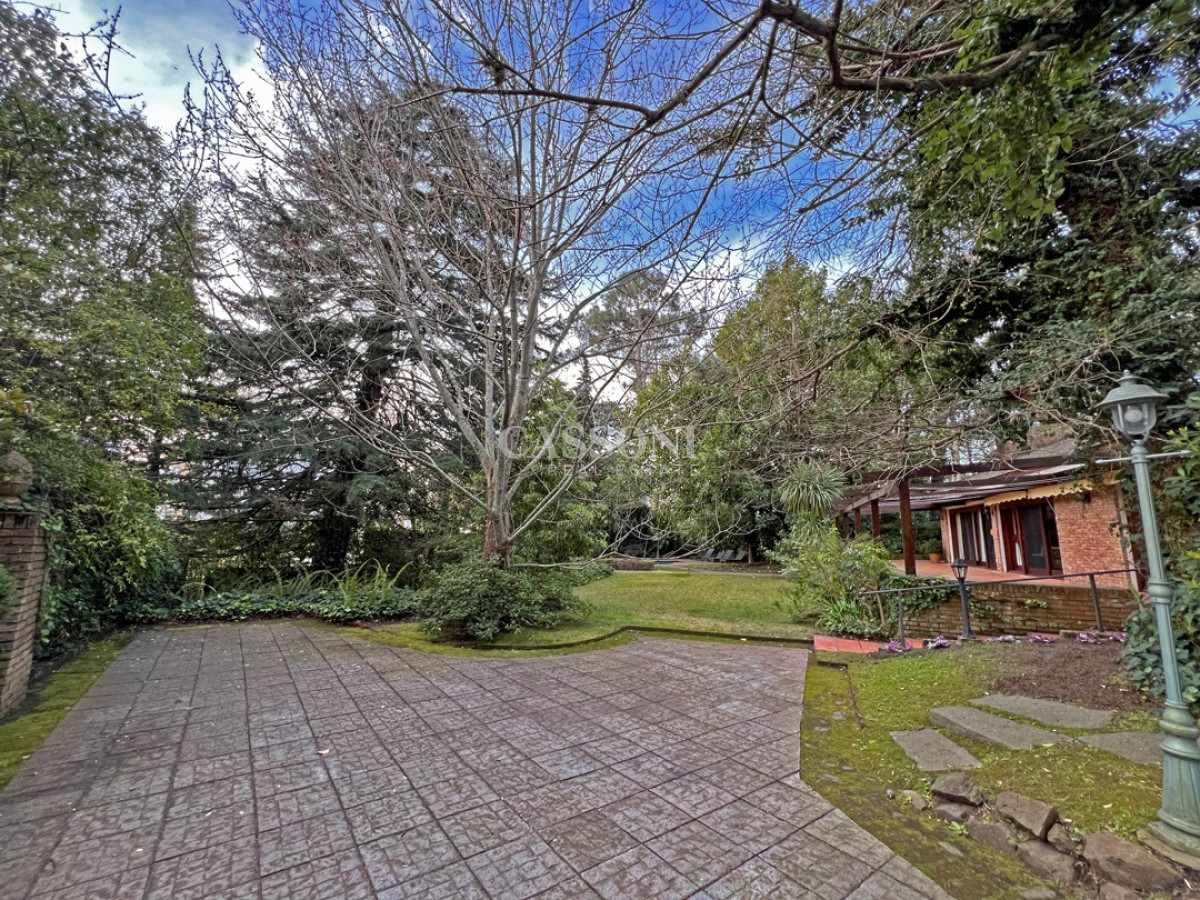 Casa ID.2747 - Residencia en venta ubicada en la mansa - Punta del Este