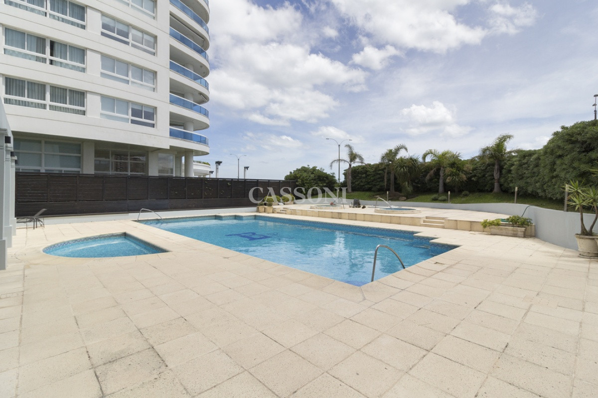 Apartamento ID.2603 -  En Venta primera linea mansa