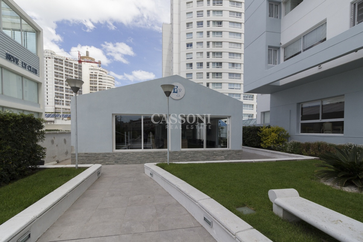 Apartamento ID.2603 -  En Venta primera linea mansa