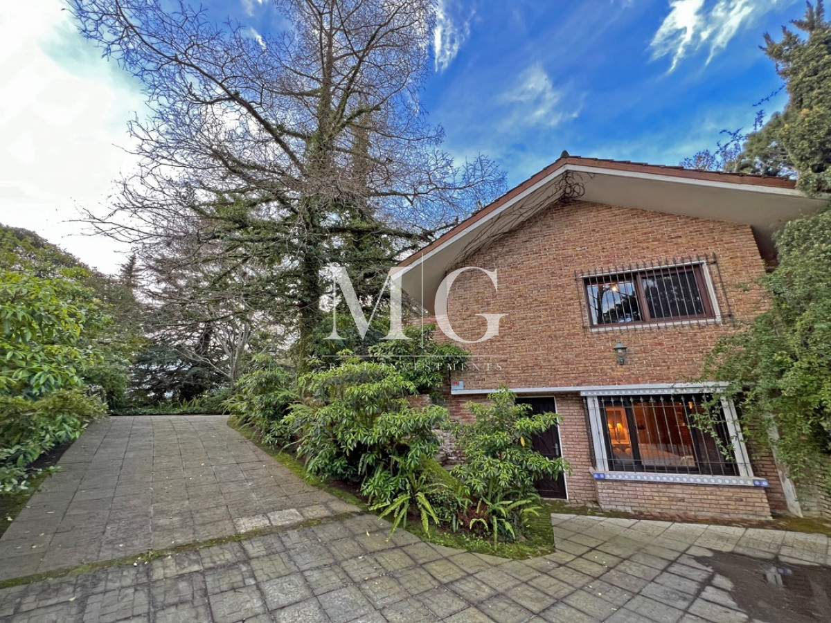 Casa ID.1125 - Residencia en venta ubicada en la mansa - Punta del Este
