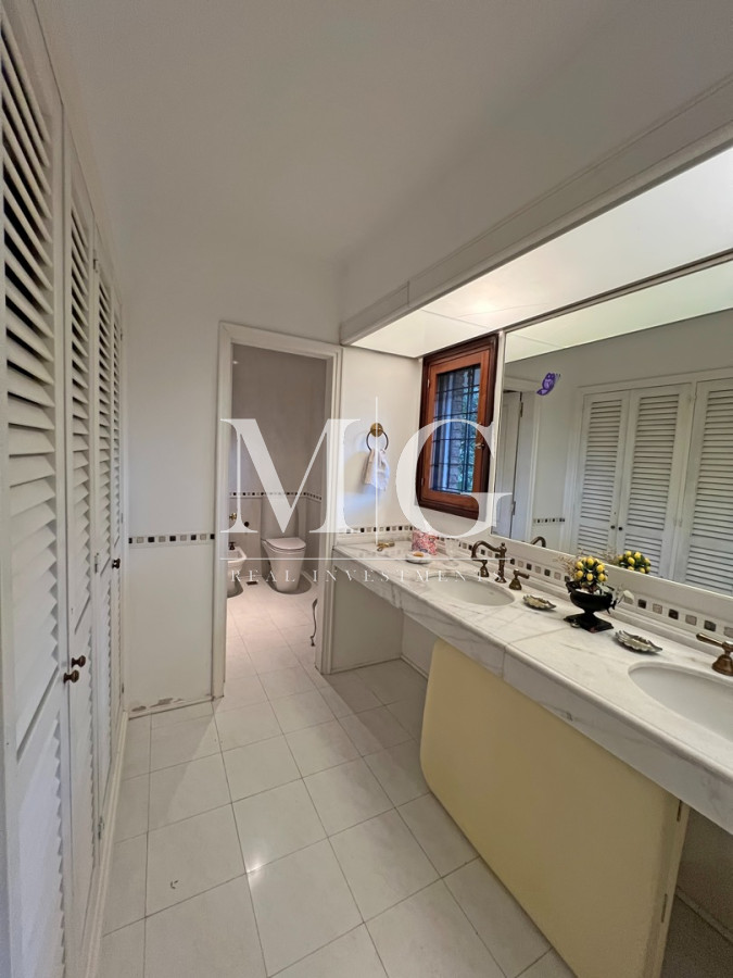 Casa ID.1125 - Residencia en venta ubicada en la mansa - Punta del Este