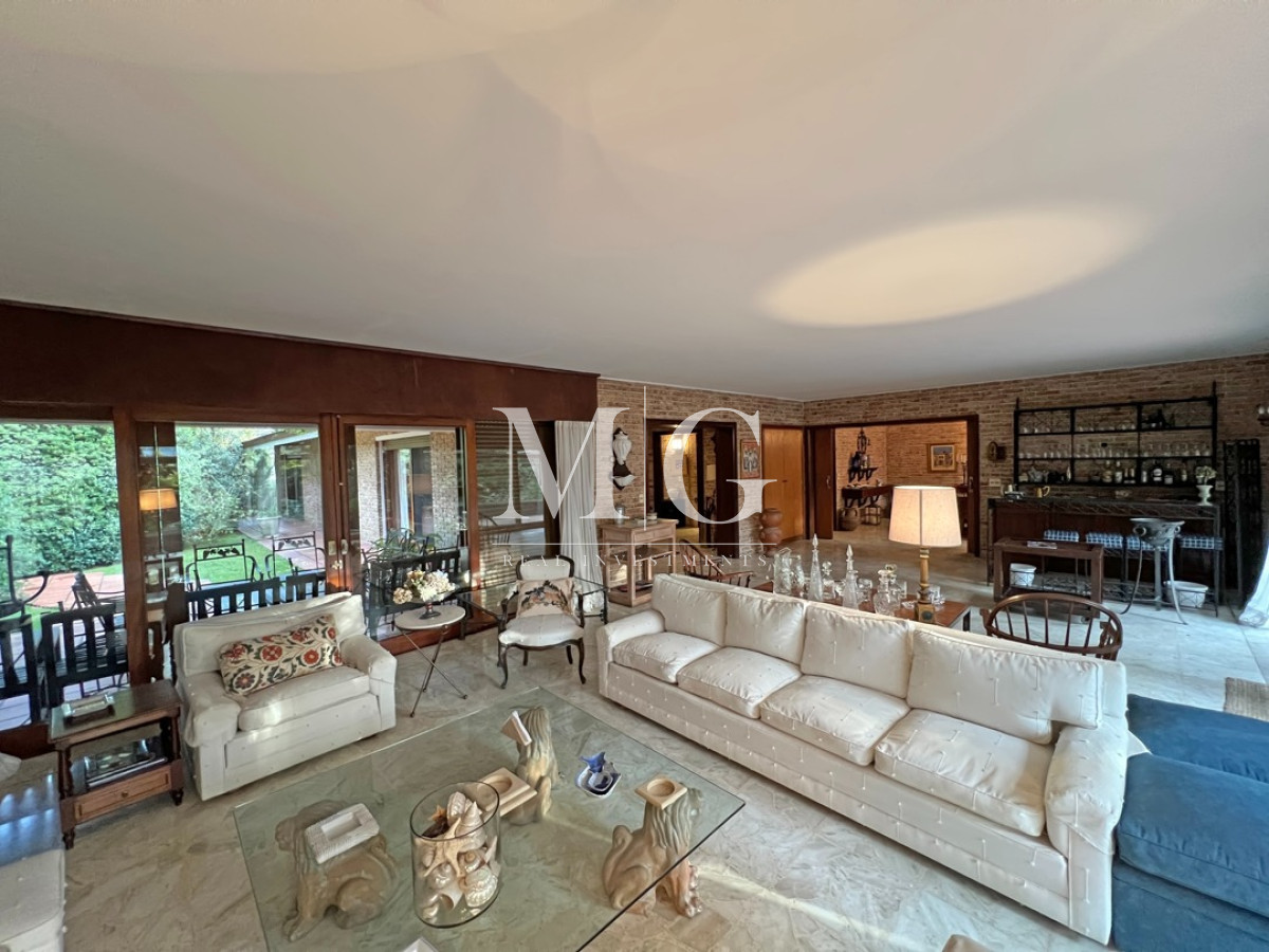 Casa ID.1125 - Residencia en venta ubicada en la mansa - Punta del Este