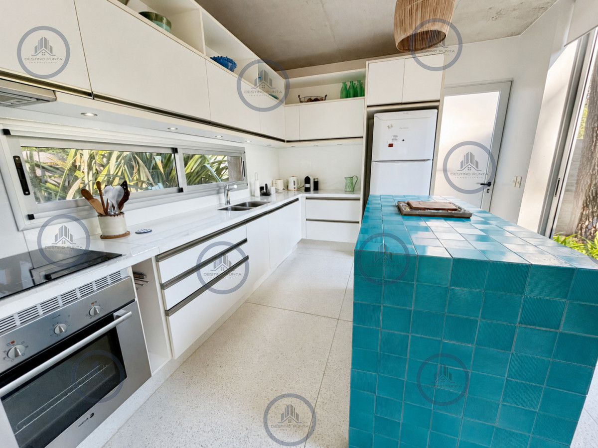 Casa ID.3207 - Exclusiva Casa de 4 dormitorios, en Rincón del Indio 