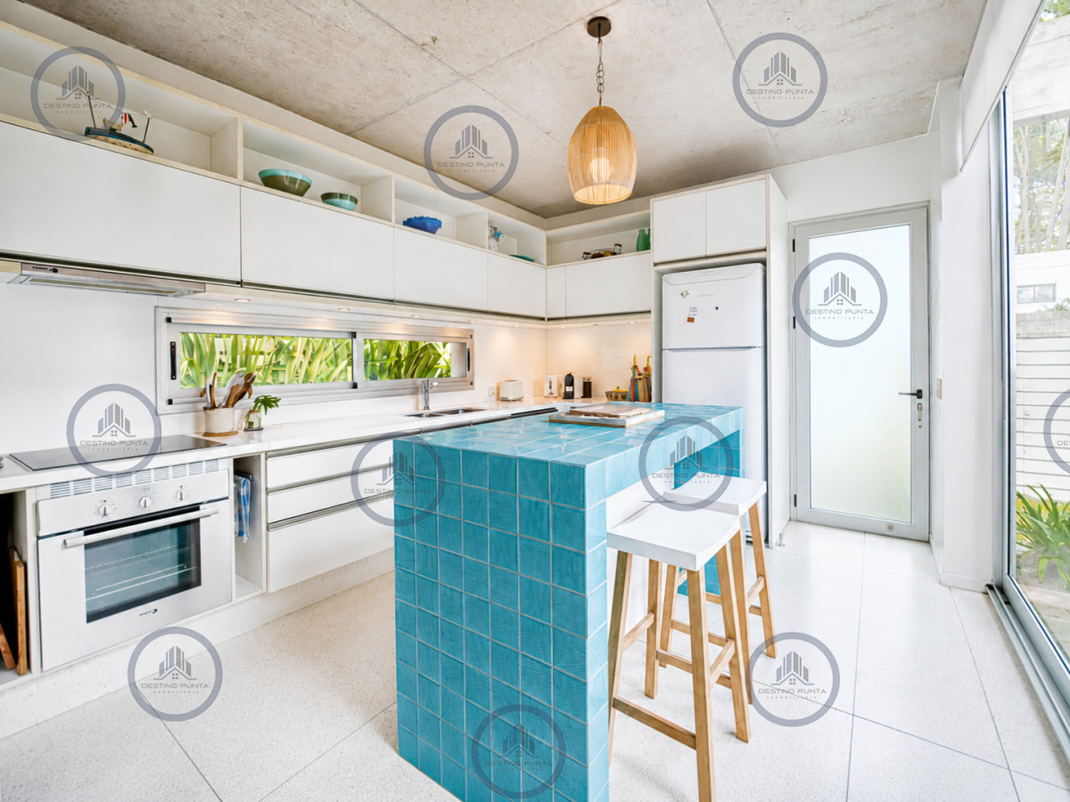 Casa ID.3207 - Exclusiva Casa de 4 dormitorios, en Rincón del Indio 