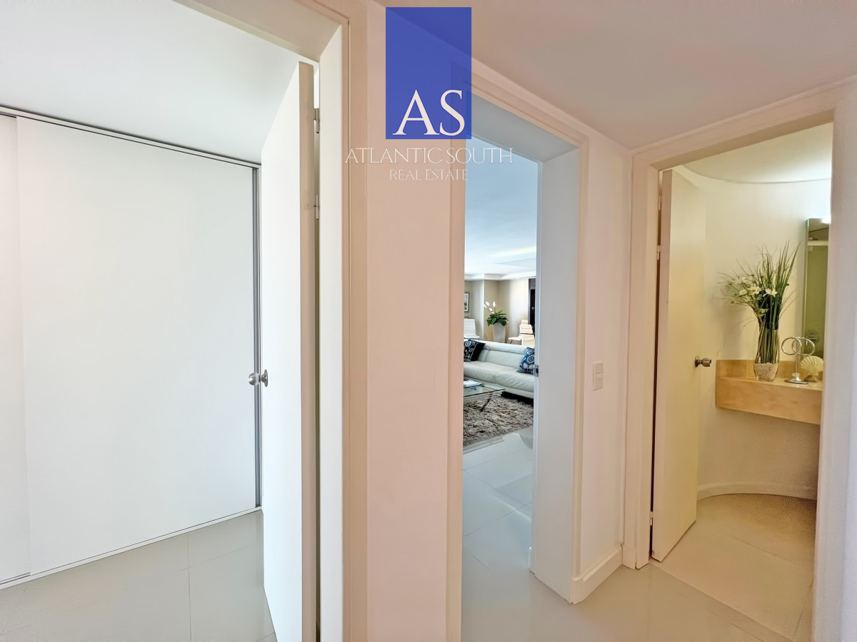 Apartamento ID.4824 - Frente al mar, reciclado en torre de gran categoría en venta 