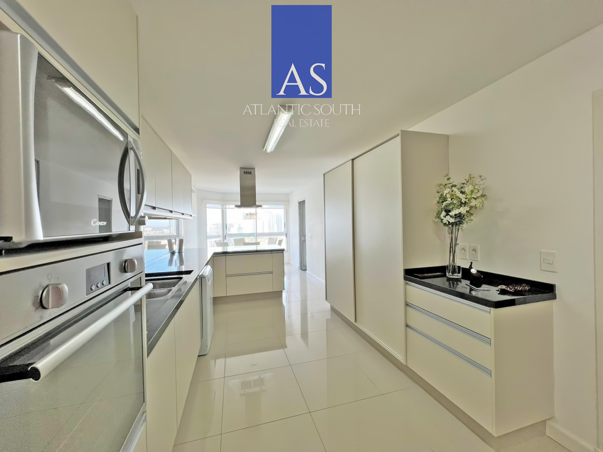 Apartamento ID.4824 - Frente al mar, reciclado en torre de gran categoría en venta 