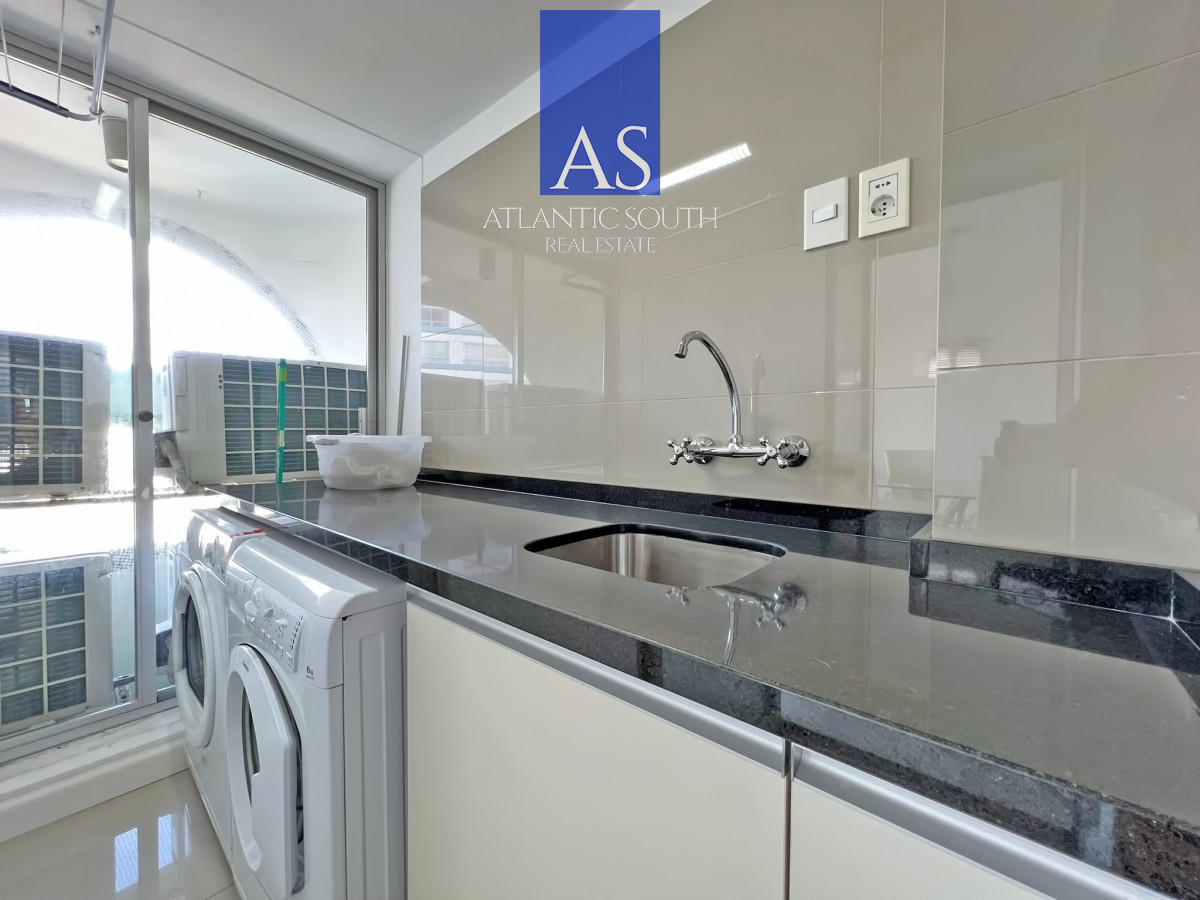 Apartamento ID.4824 - Frente al mar, reciclado en torre de gran categoría en venta 