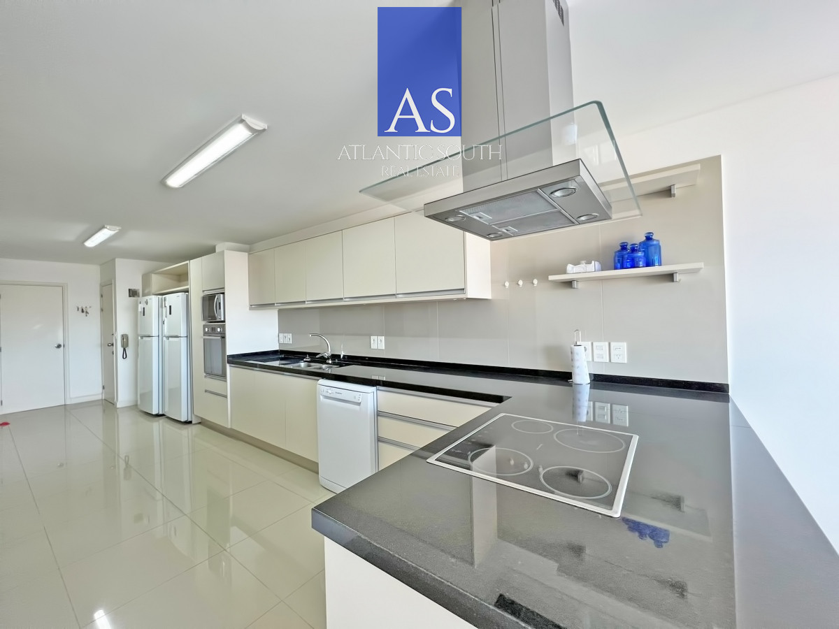 Apartamento ID.4824 - Frente al mar, reciclado en torre de gran categoría en venta 