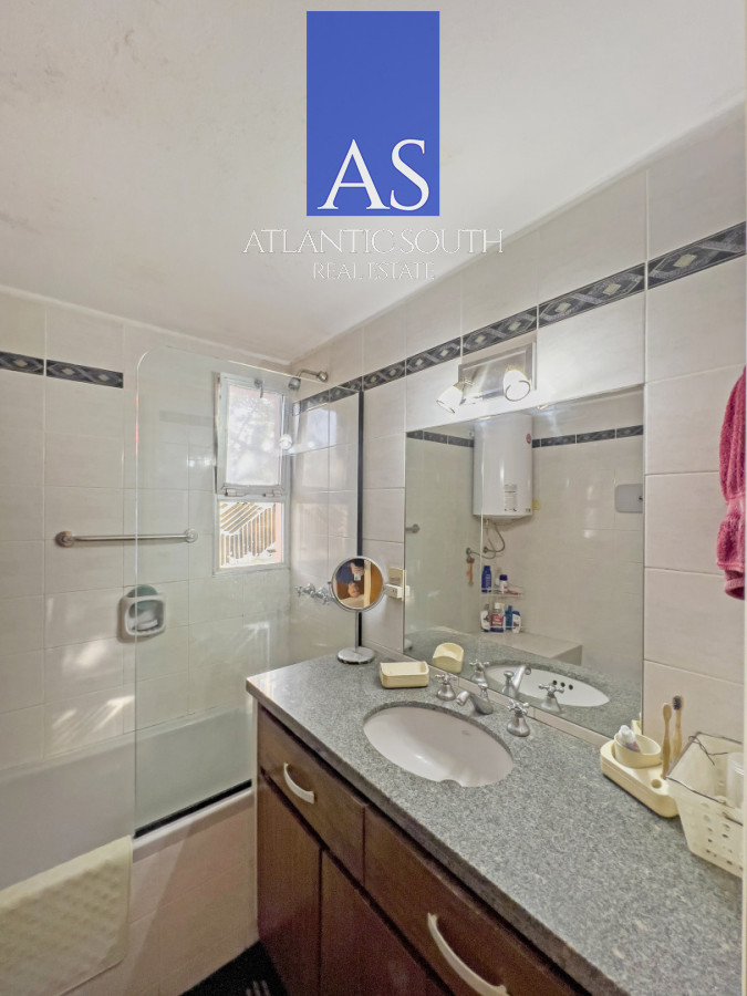 Apartamento ID.4912 - Apartamento 3 dormitorios con estufa y parrillero Playa Mansa