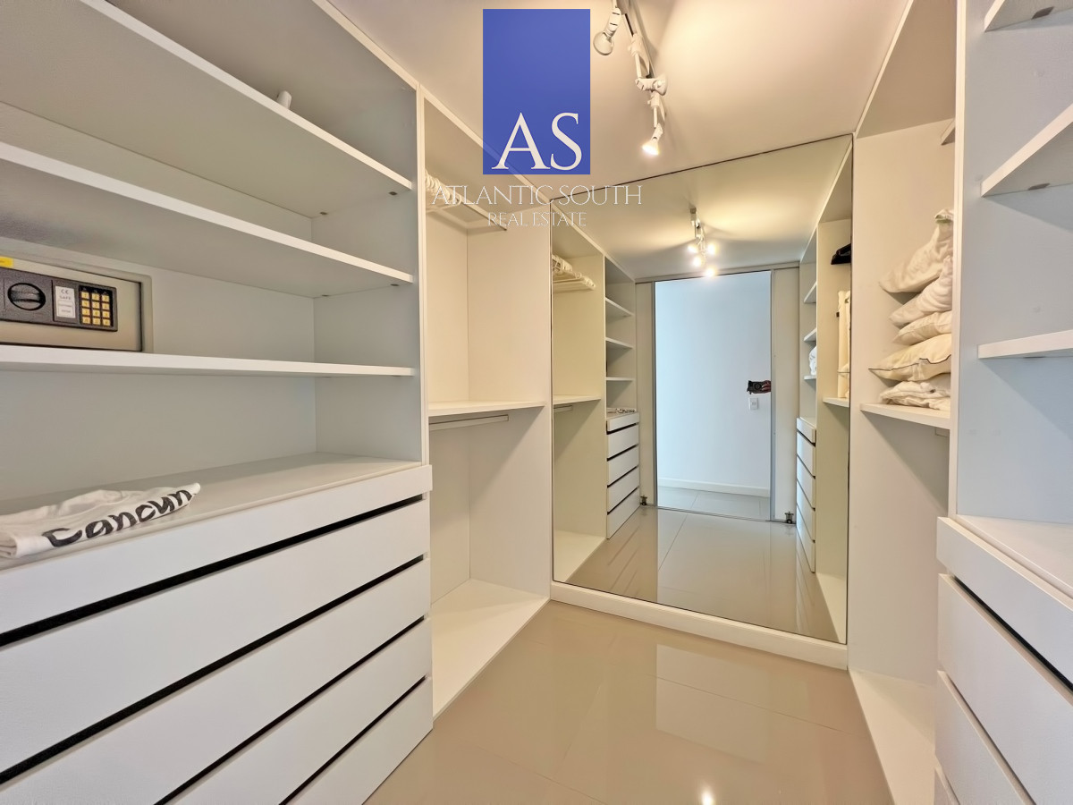 Apartamento ID.4824 - Frente al mar, reciclado en torre de gran categoría en venta 